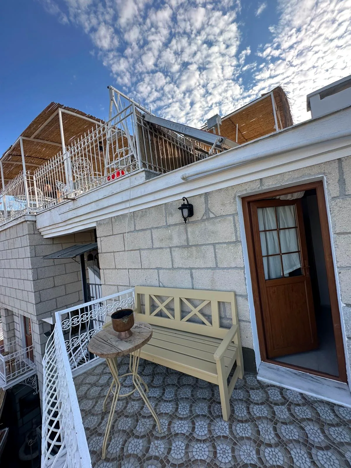 Antik House 1880 Balkon